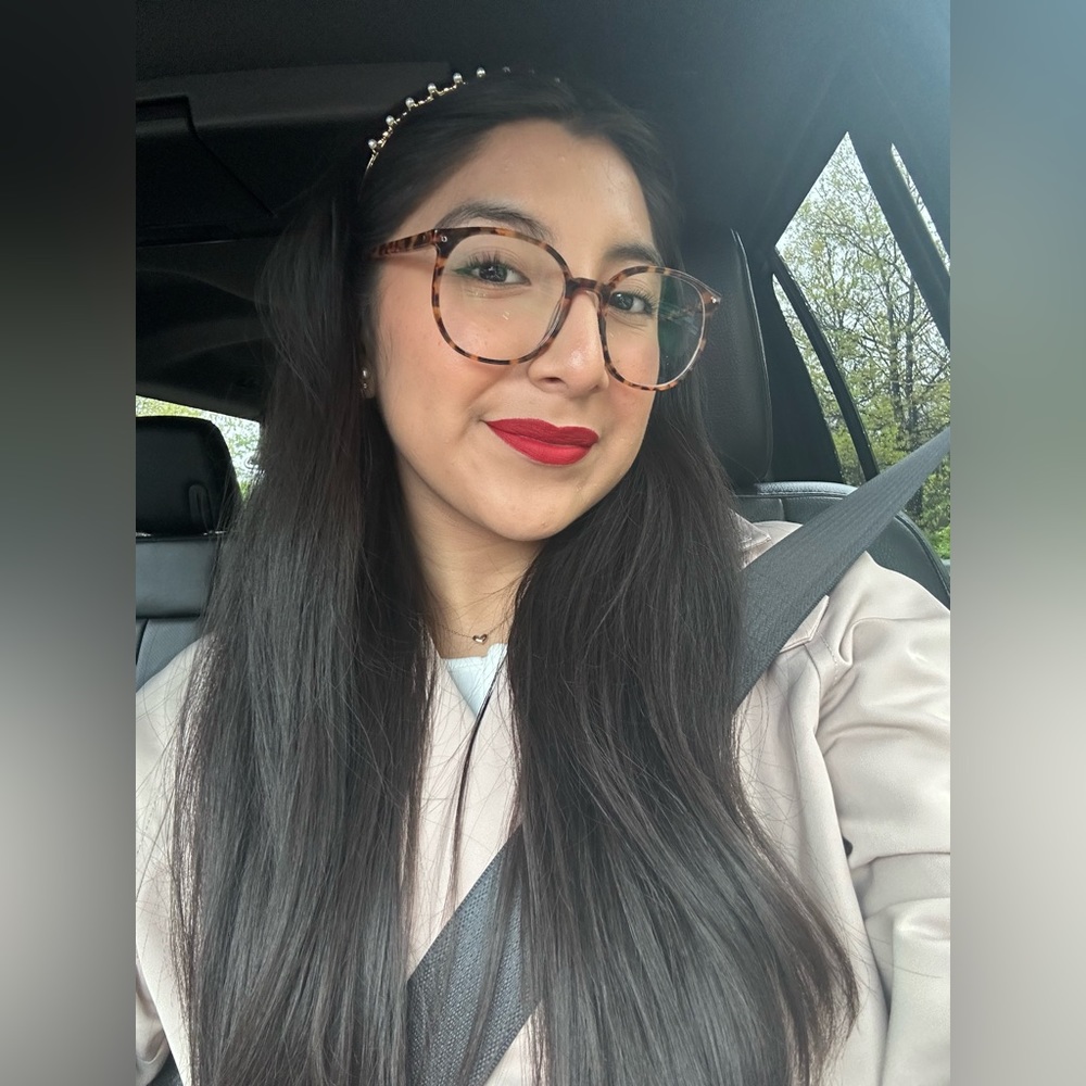 Meet your Posher, Pricila